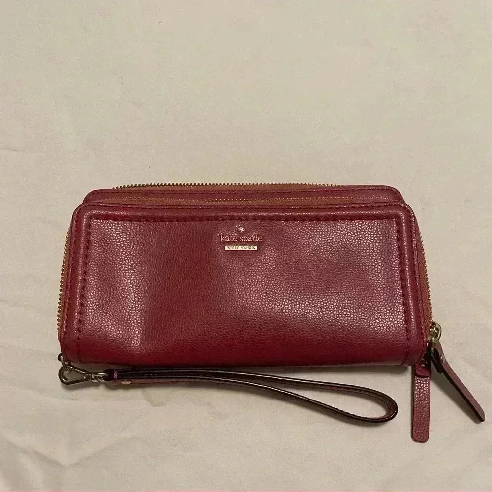 Kate Spade Wallet With Wristlet